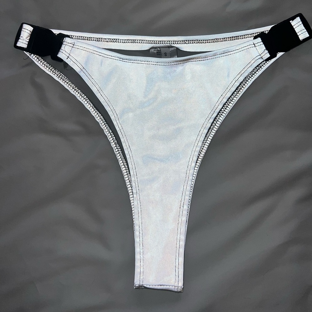 Reflective Rave Bottoms
